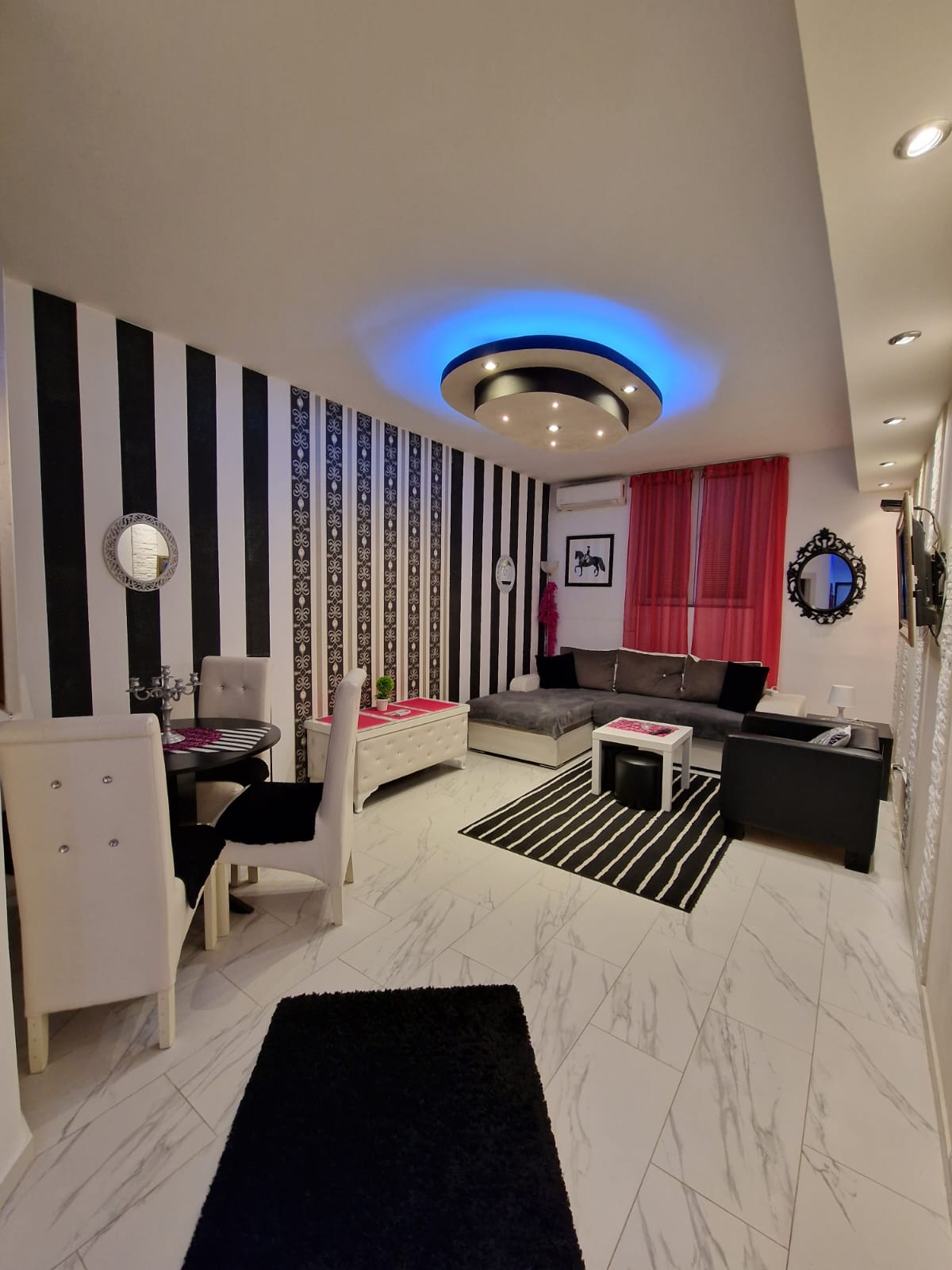 Black & White apartman thumbnail 04