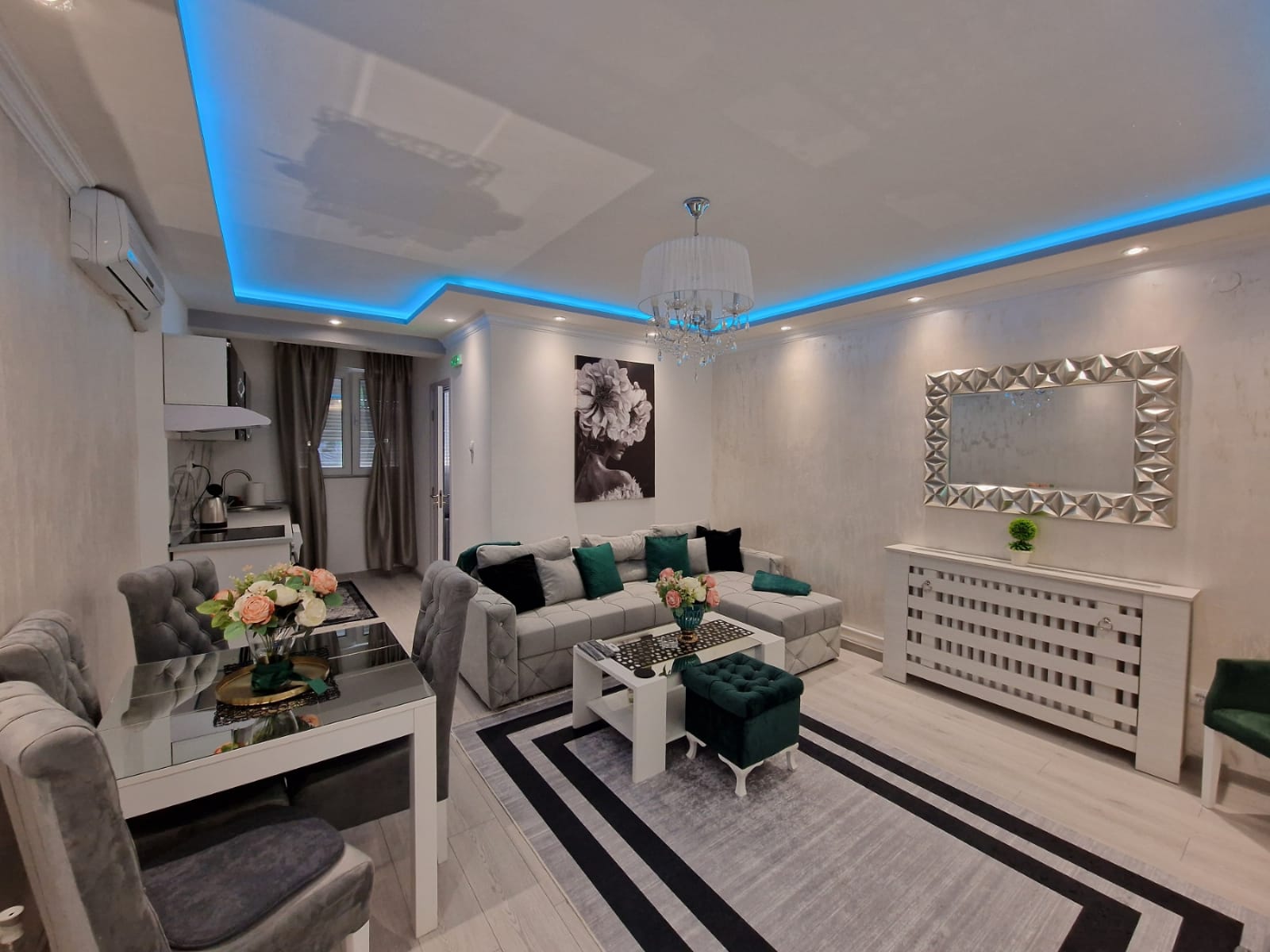 Mirror apartman thumbnail 14