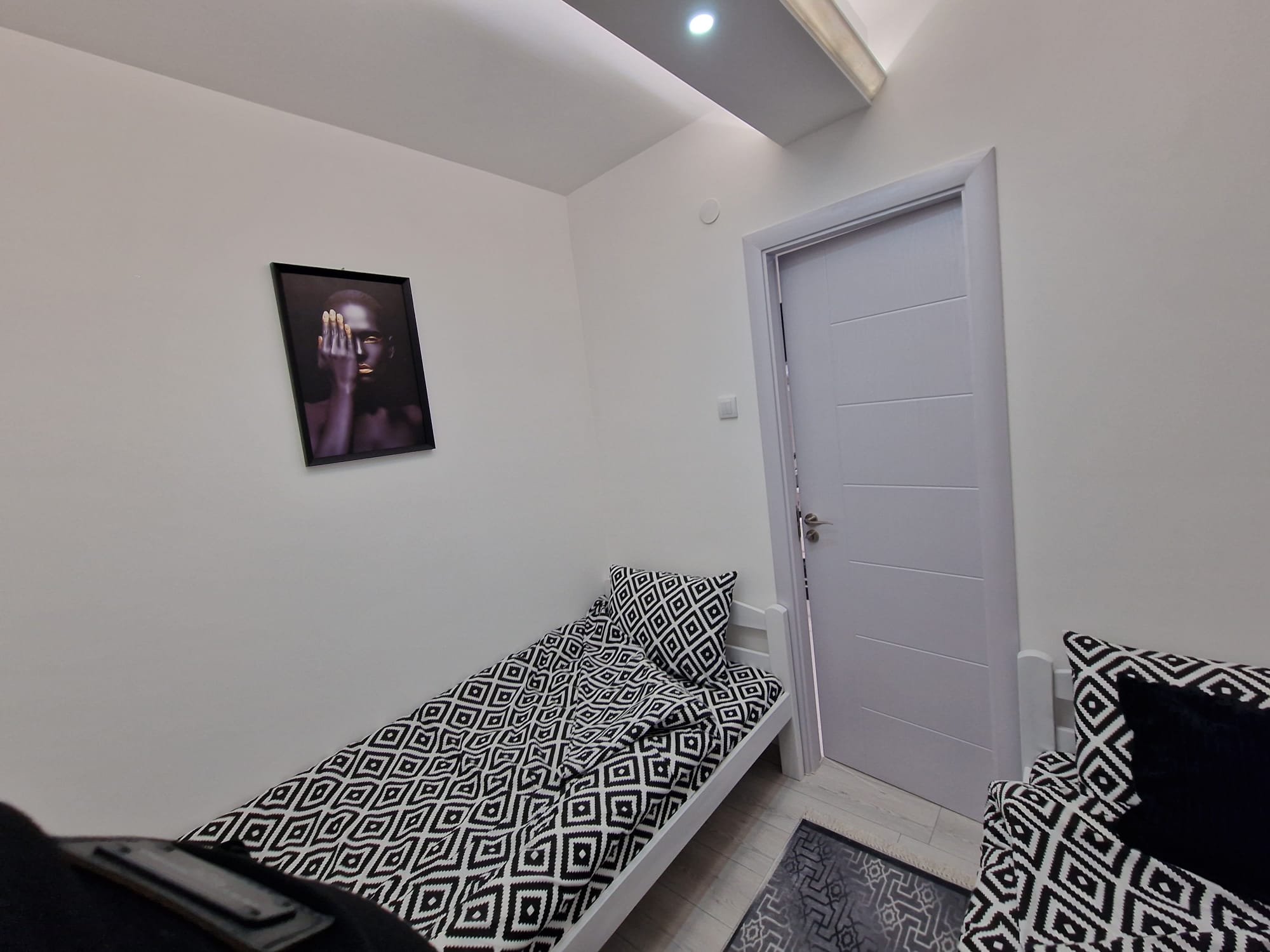 Mirror apartman thumbnail 26